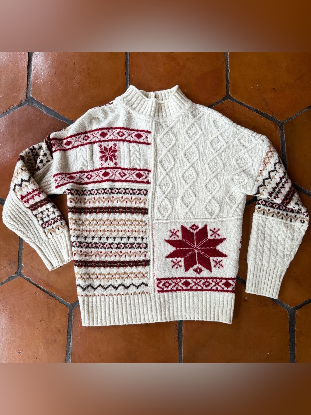 American Eagle fair isle cable knit sweater womens M Holiday Soft Boxy Preppy